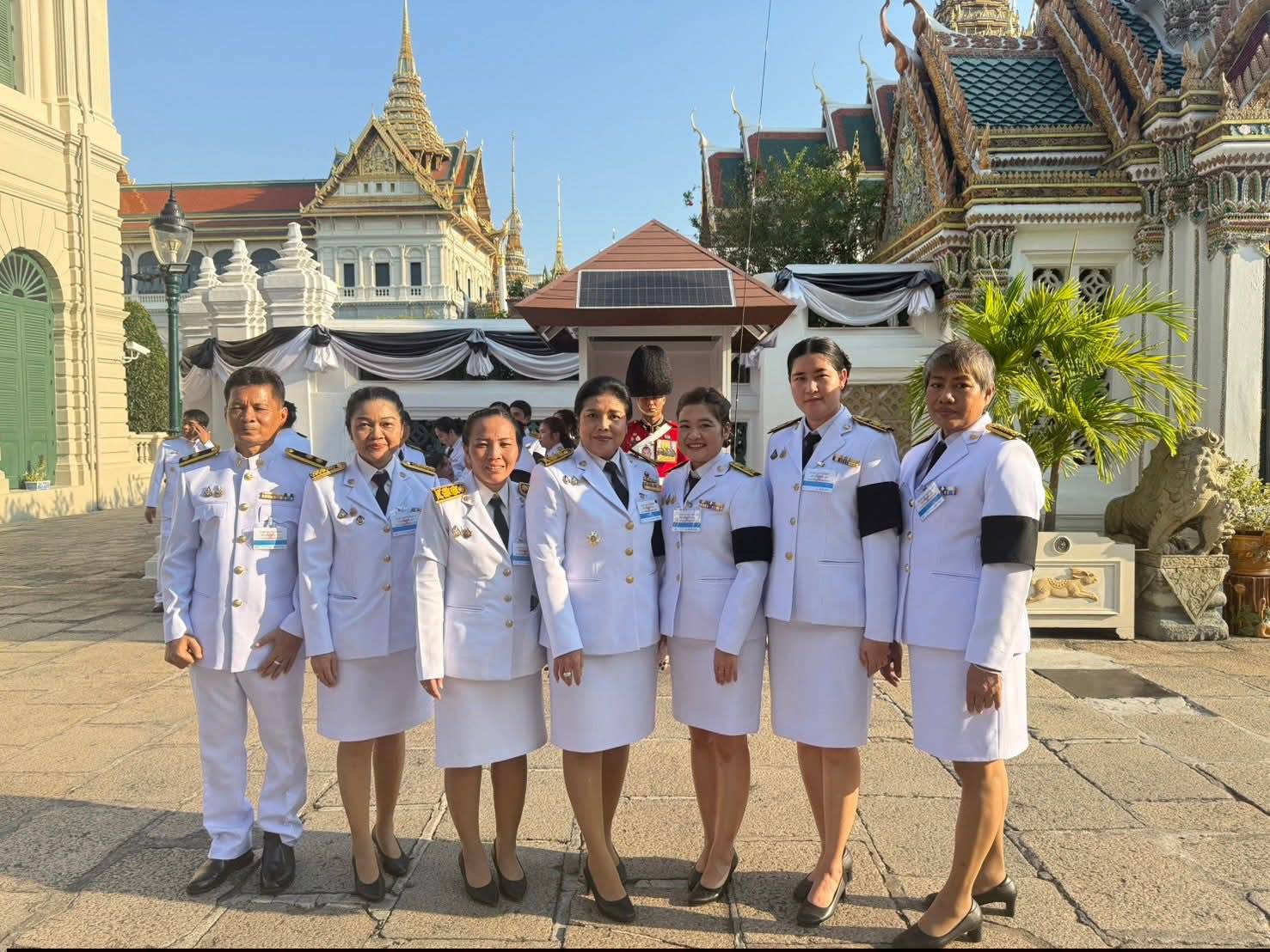 title - สำนักงานการปฏิรูปที่ดินเพื่อเกษตรกรรม (ส.ป.ก.) รับพระราชทานพระบรมราชานุญาตให้ร่วมเป็นเจ้าภาพบำเพ็ญกุศลถวายพระบรมศพ สมเด็จพระนางเจ้าสิริกิติ์ พระบรมราชินีนาถ พระบรมราชชนนีพันปีหลวง ณ พระที่นั่งดุสิตมหาปราสาท ในพระบรมมหาราชวัง
